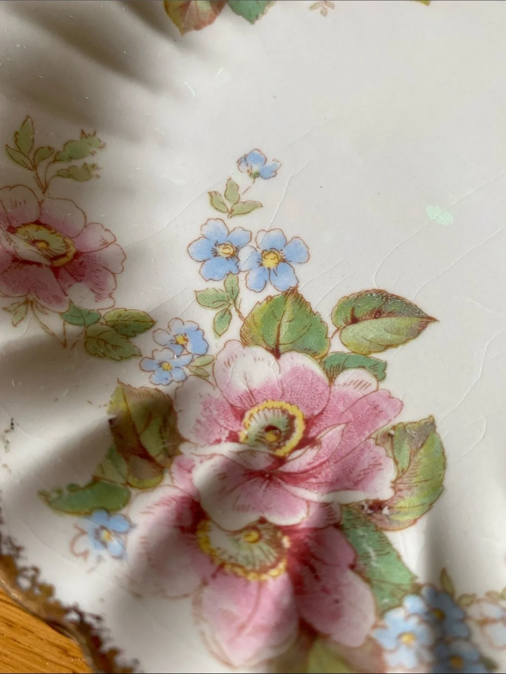 Vtg Limoge China Rose Scalloped 7 1/4” Dessert/Bread/Salad Plates set of 8